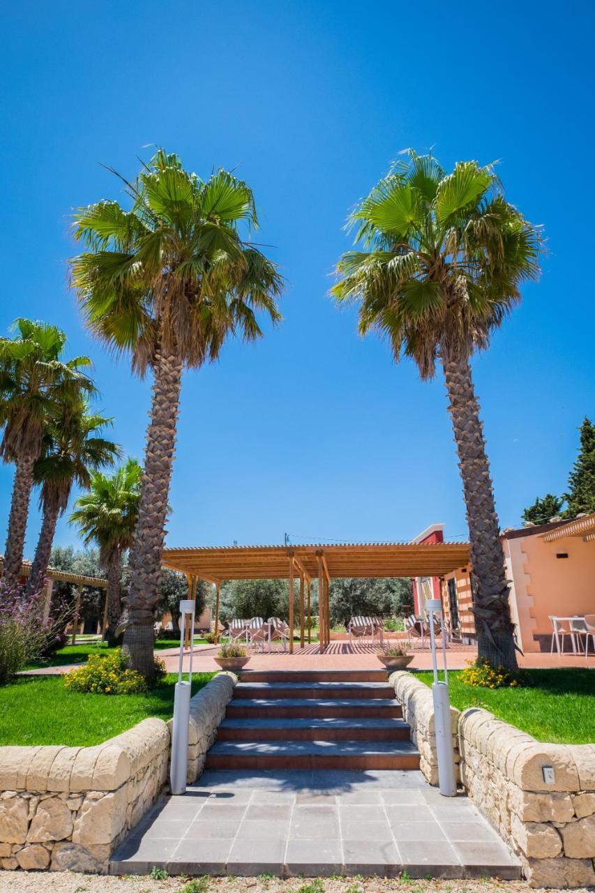 Domus Hyblaea Resort بالاتسولو أكريدي المظهر الخارجي الصورة