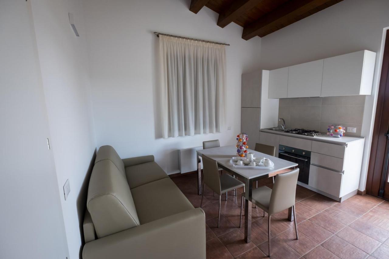 Domus Hyblaea Resort بالاتسولو أكريدي المظهر الخارجي الصورة