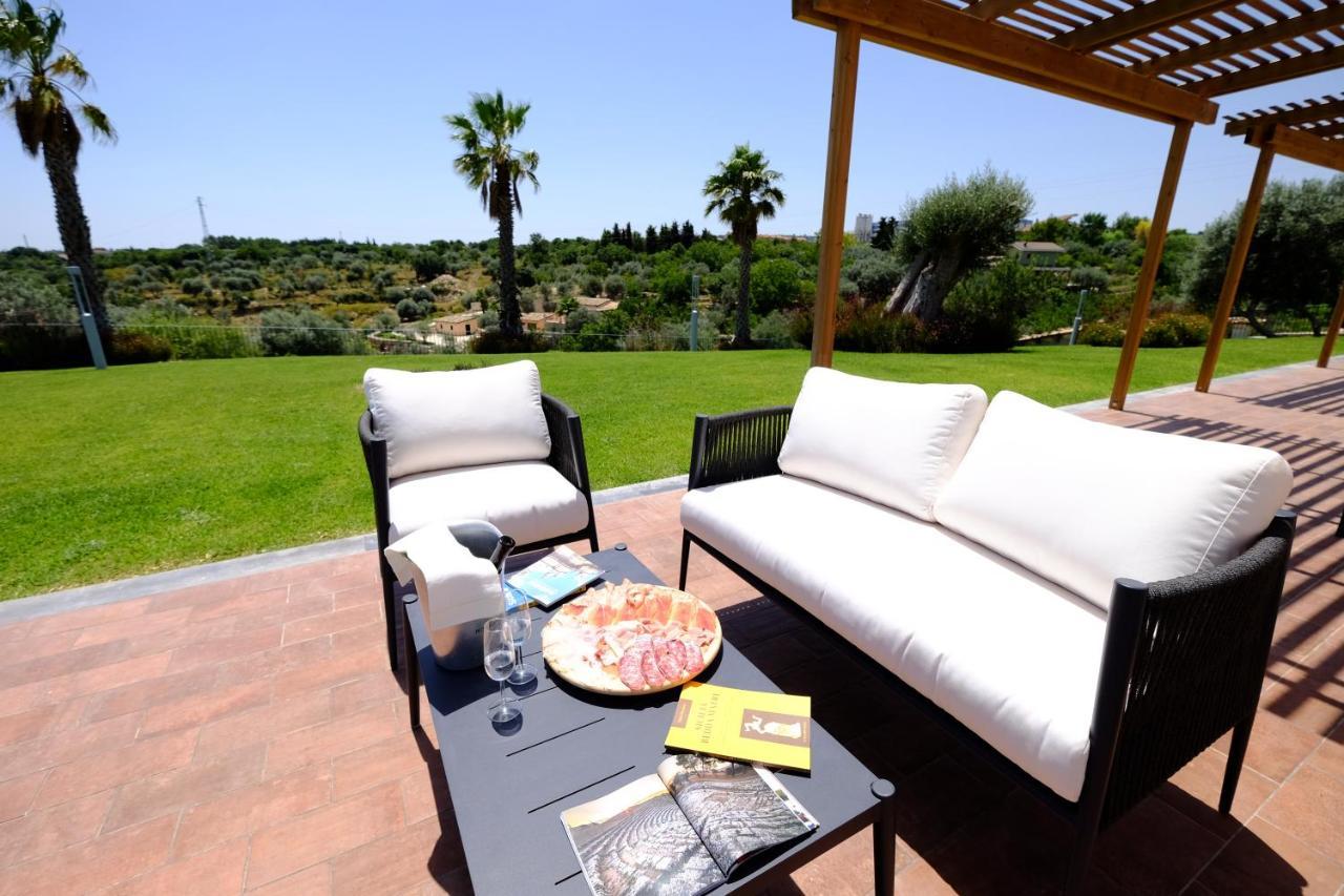 Domus Hyblaea Resort بالاتسولو أكريدي المظهر الخارجي الصورة