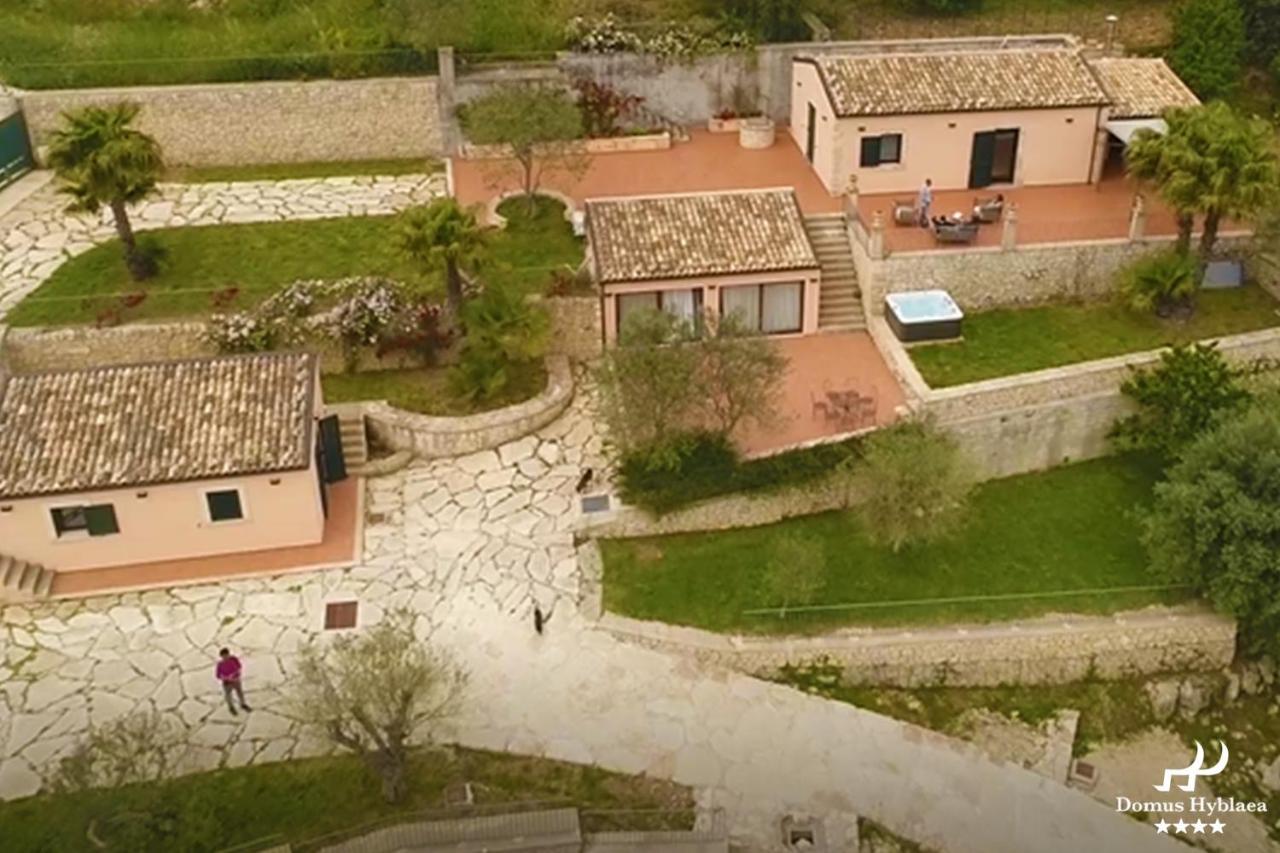 Domus Hyblaea Resort بالاتسولو أكريدي المظهر الخارجي الصورة