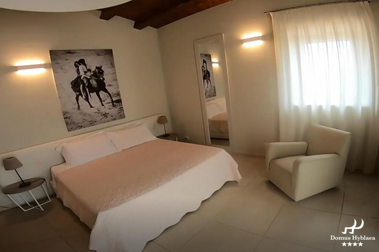 Domus Hyblaea Resort بالاتسولو أكريدي المظهر الخارجي الصورة